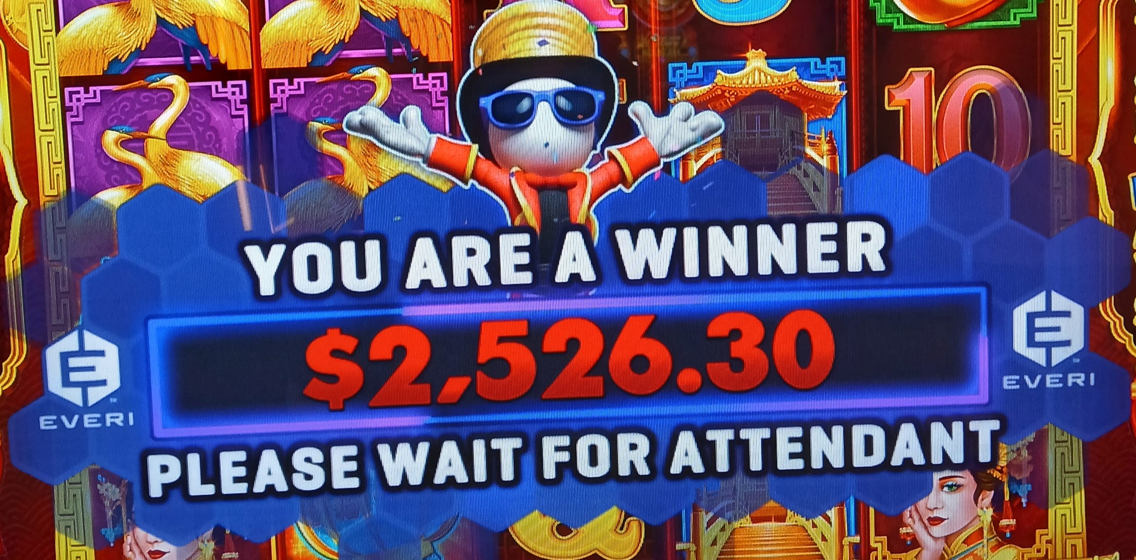 2526